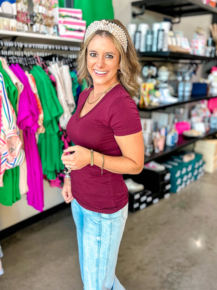 Jane Classic Fitted V Neck