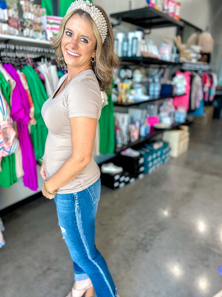 Jane Classic Fitted V Neck