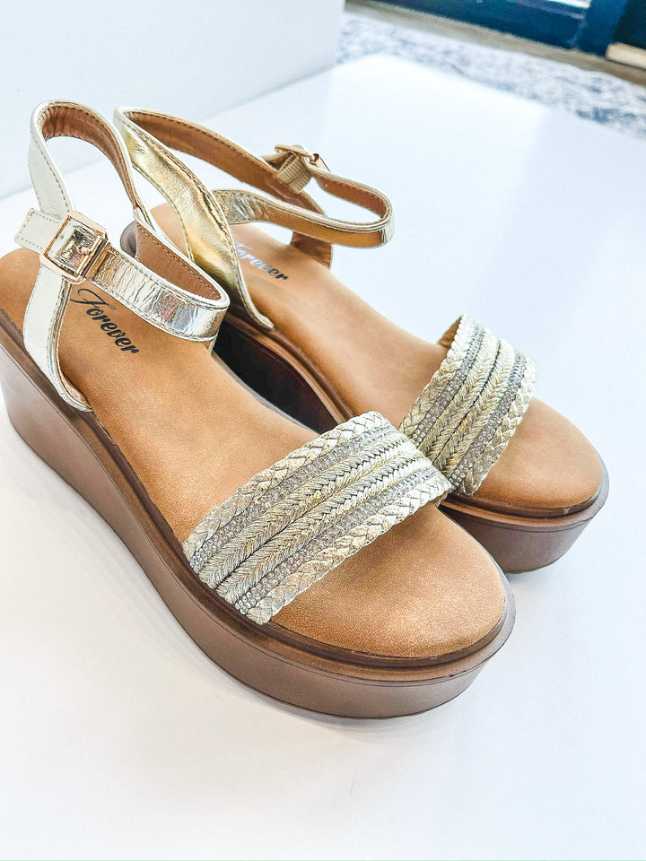 Glitz Glide Roadside Wedge