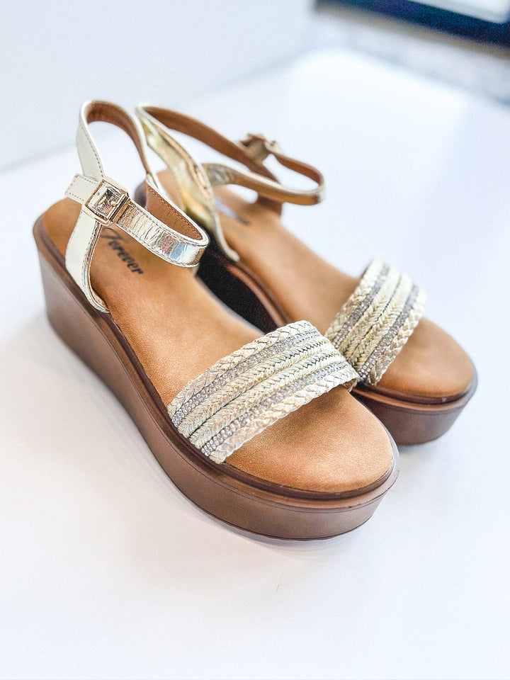 Glitz Glide Roadside Wedge