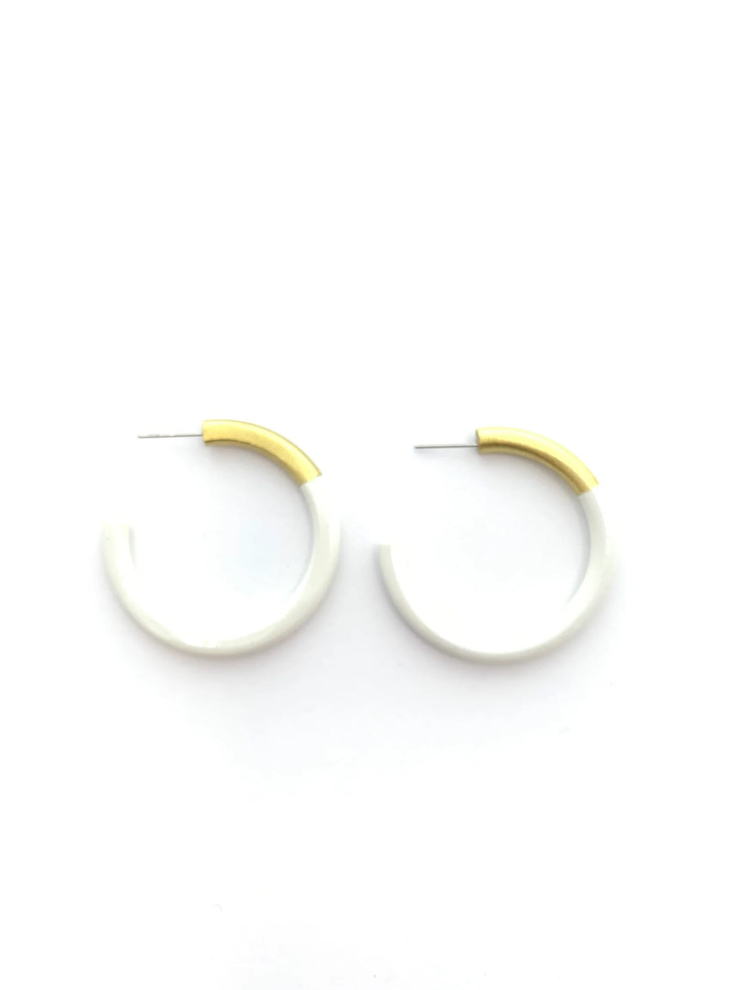 Featherweight Medium Liz Earring