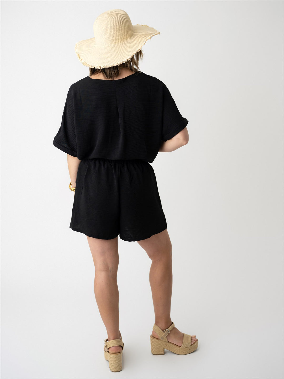 Refined Staple Woven Set