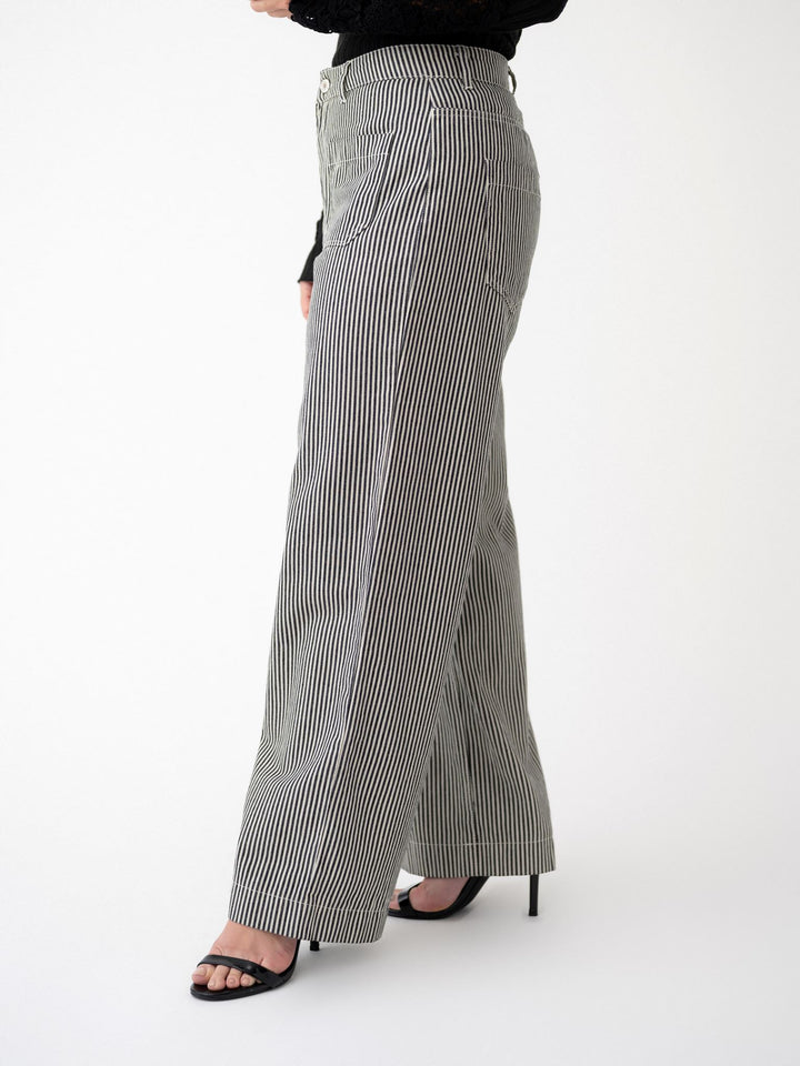 Striped Crush Front Pocket Pant