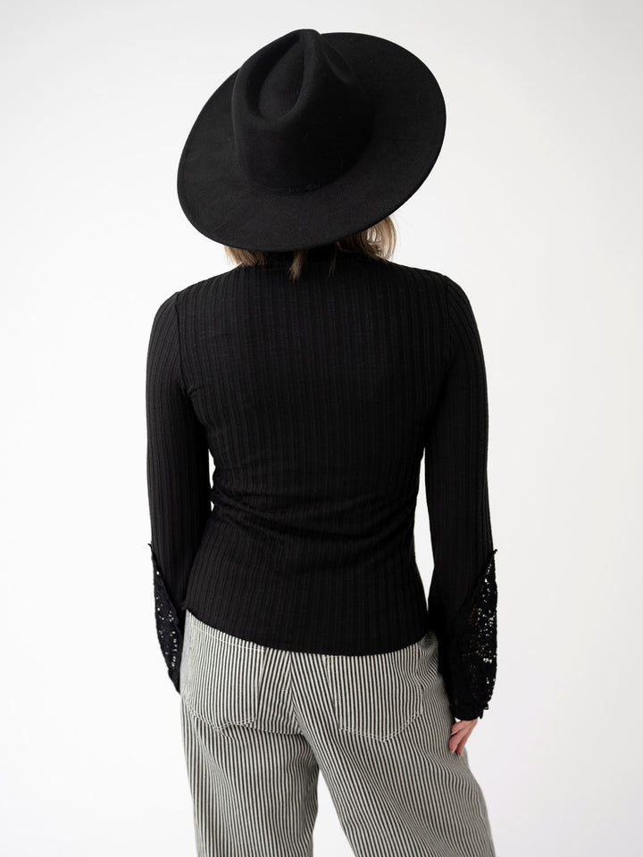 Pretty Patched Lace Longsleeve Tunic