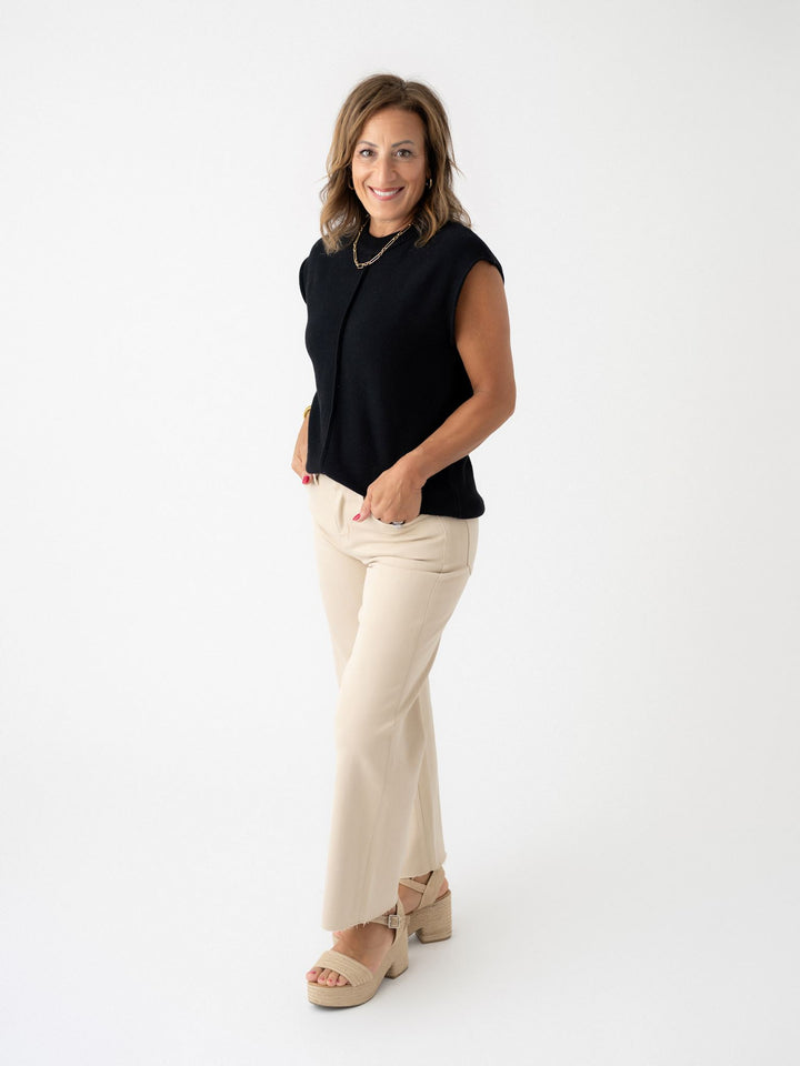 Center Seamed Sweater Vest