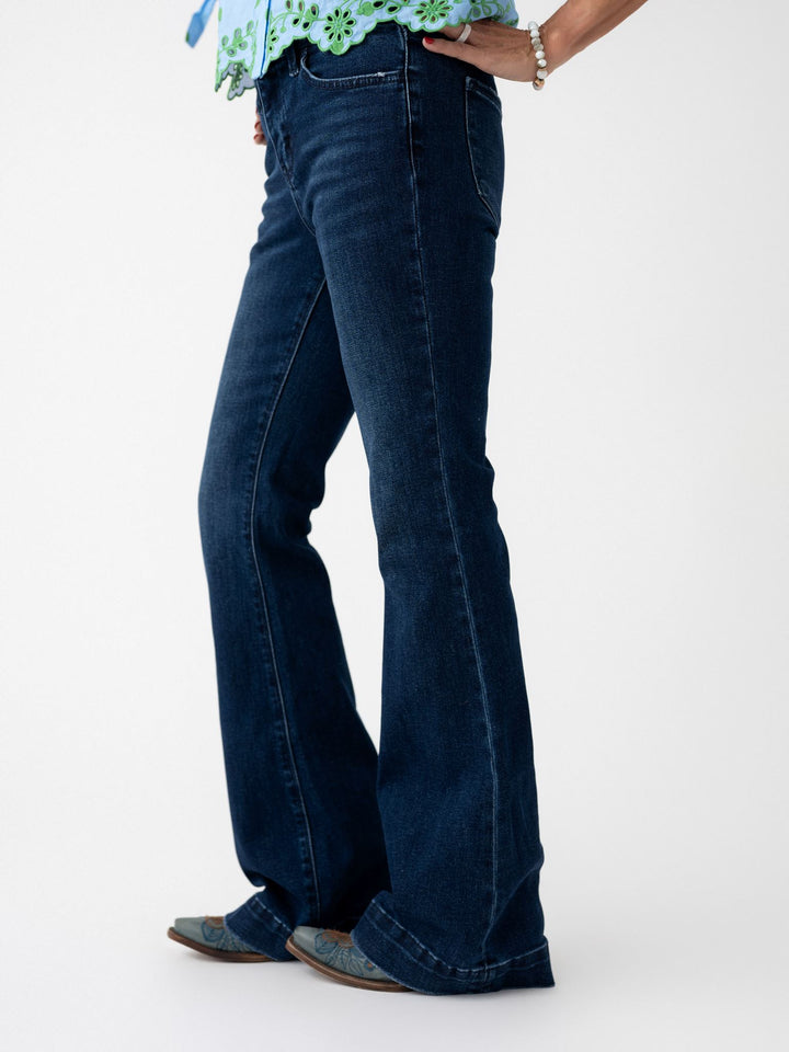 Lovervet Mid Rise Flare