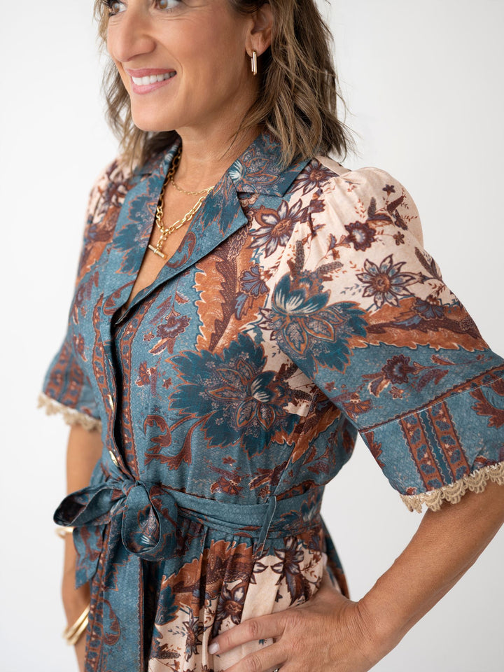 Sienna Garden Scalloped Sleeve Dress