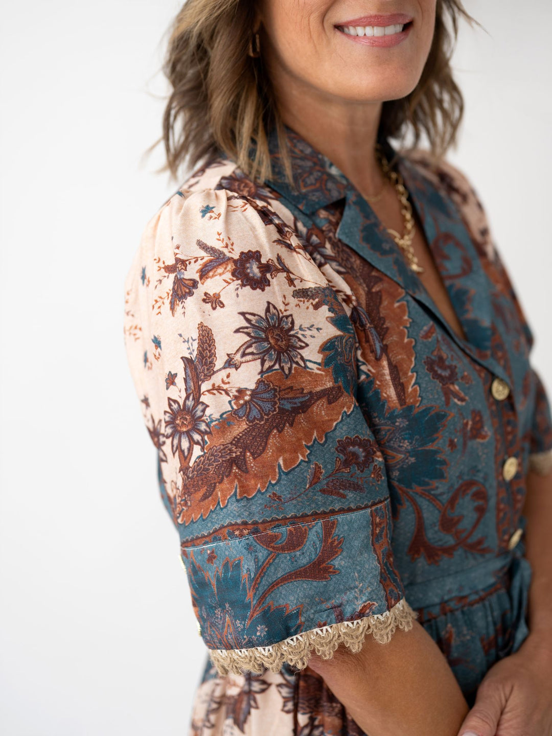 Sienna Garden Scalloped Sleeve Dress