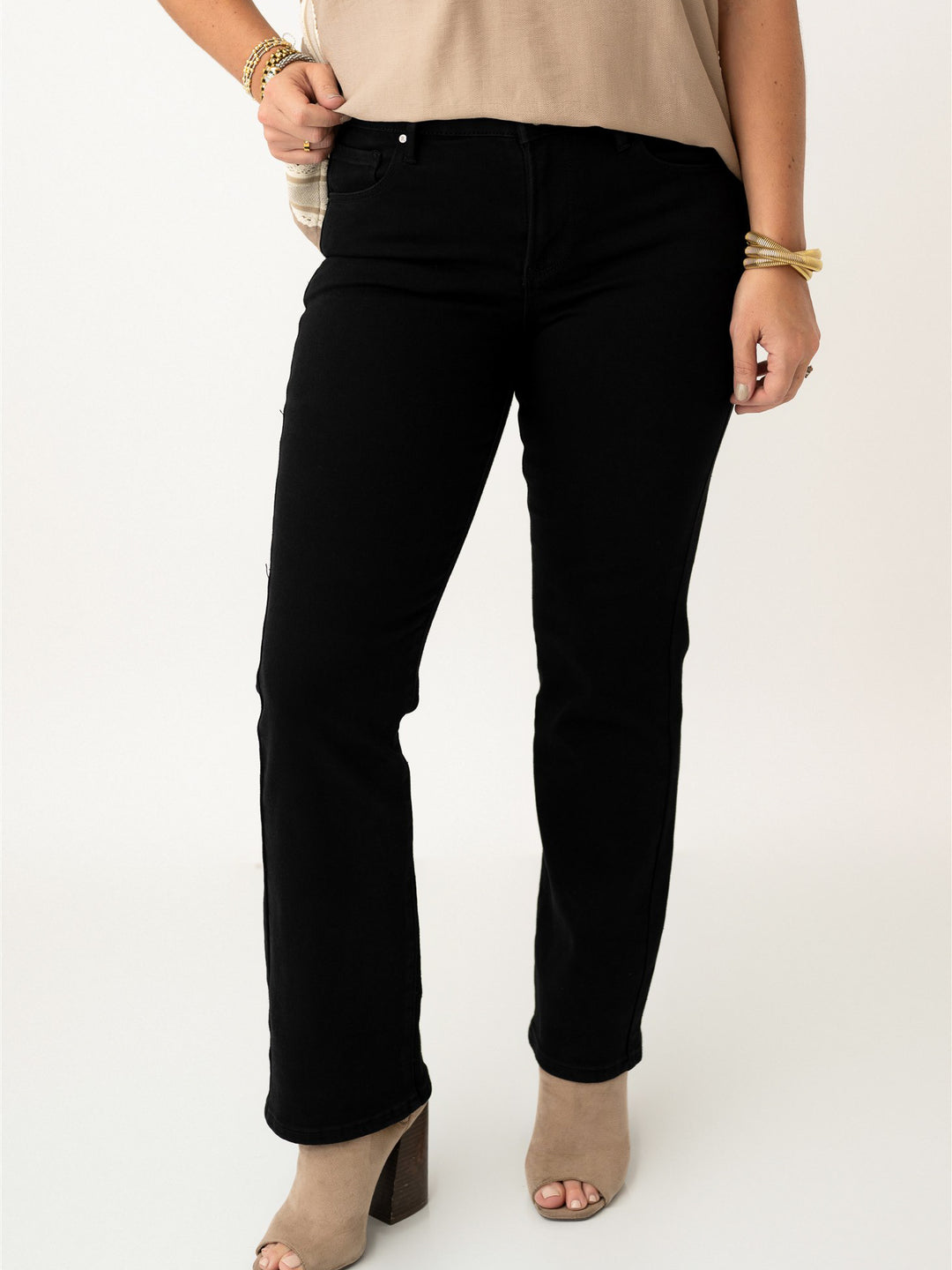 Risen Mid Rise Crop Straight Jeans
