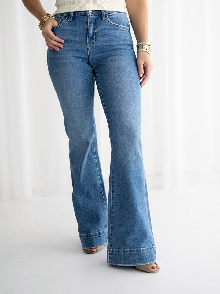 Vervet High Rise Relaxed Flare Trouser