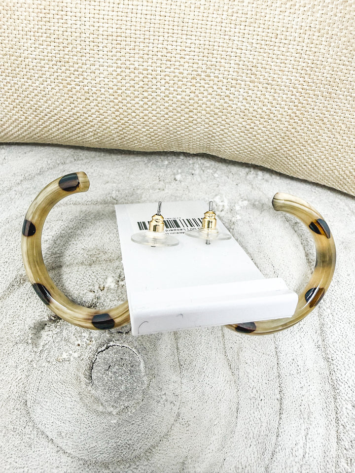 Featherweight Medium Liz Earring