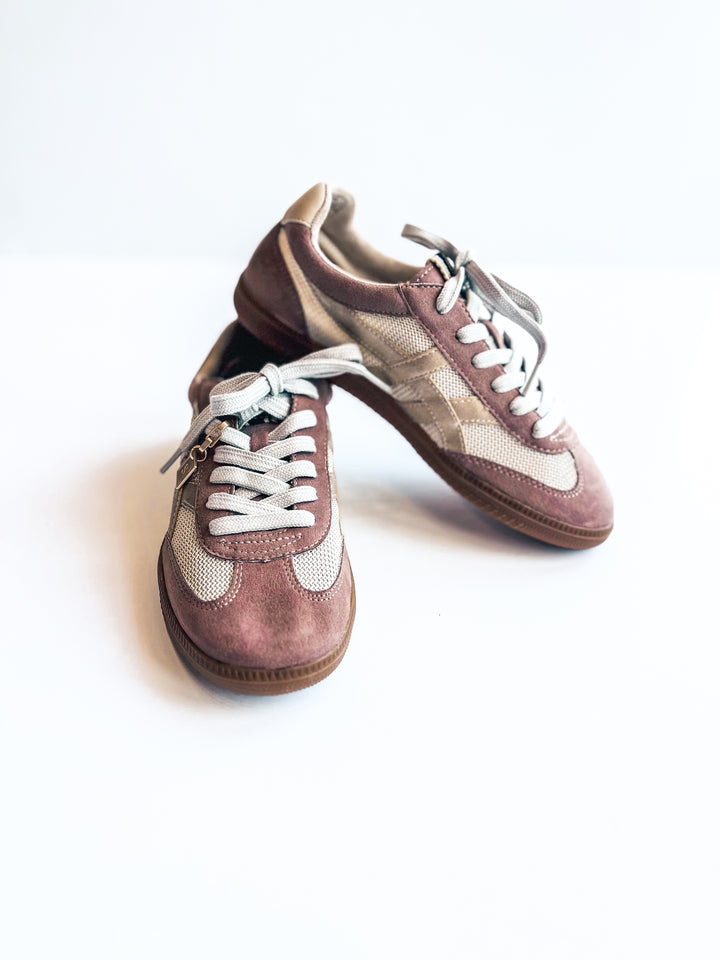 Shushop Sasha Sneaker