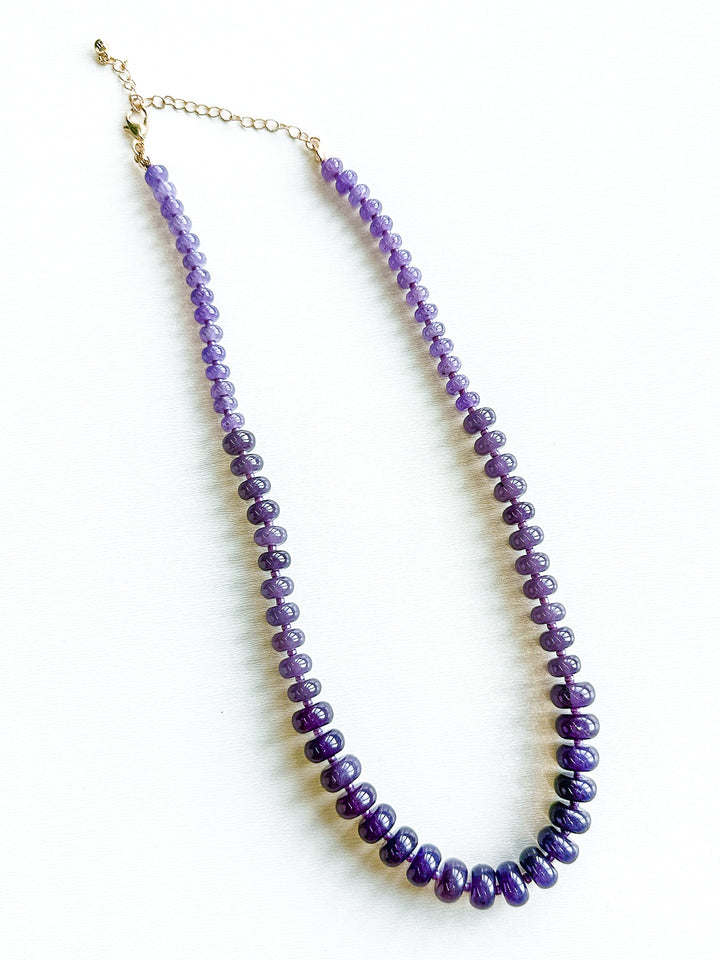 Slowly Falling Beaded Short Necklace