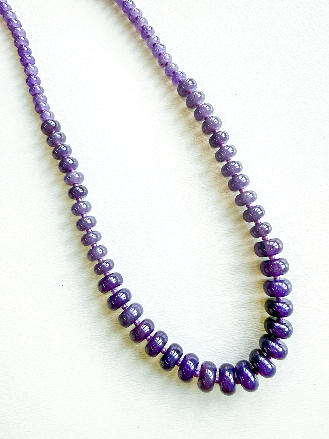 Slowly Falling Beaded Short Necklace