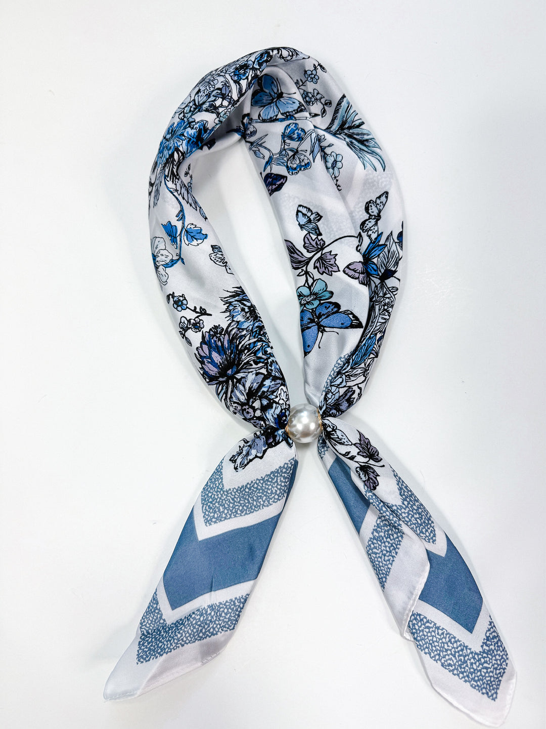 Long Magnetic Scarf Necklace with Pearl