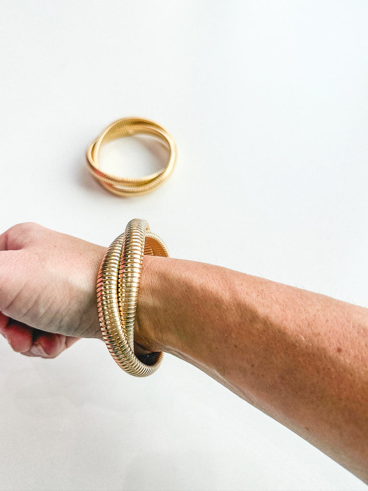 Textured Link Crossover Bracelet