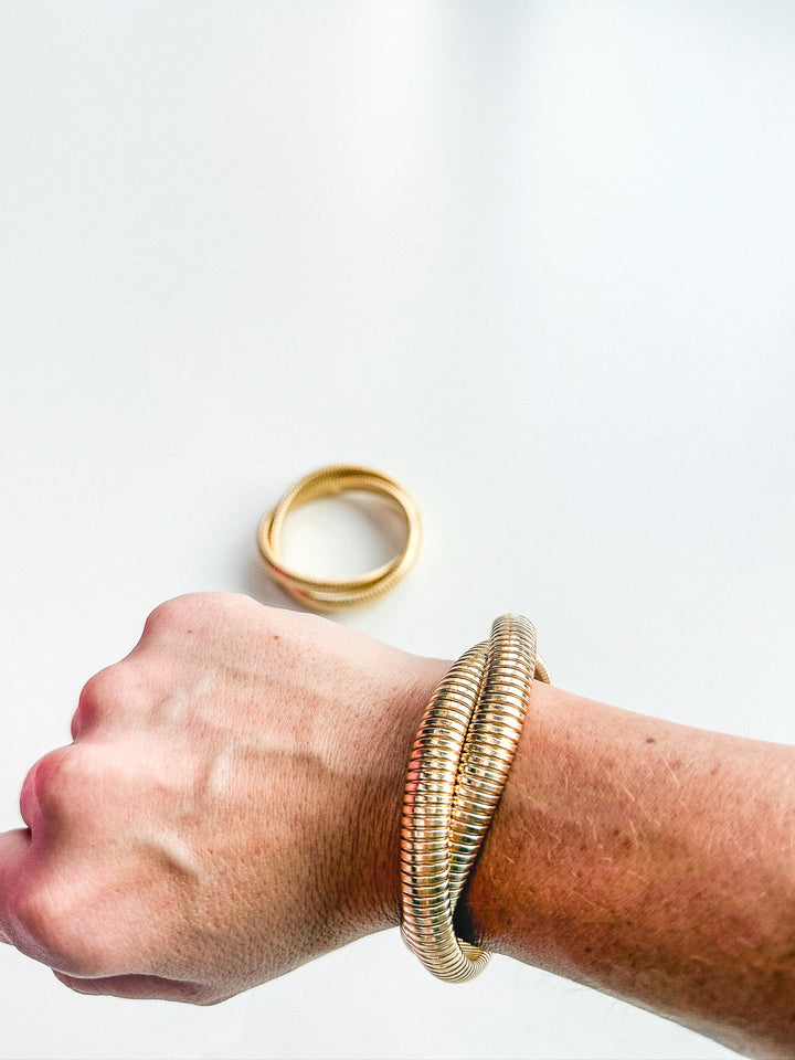 Textured Link Crossover Bracelet