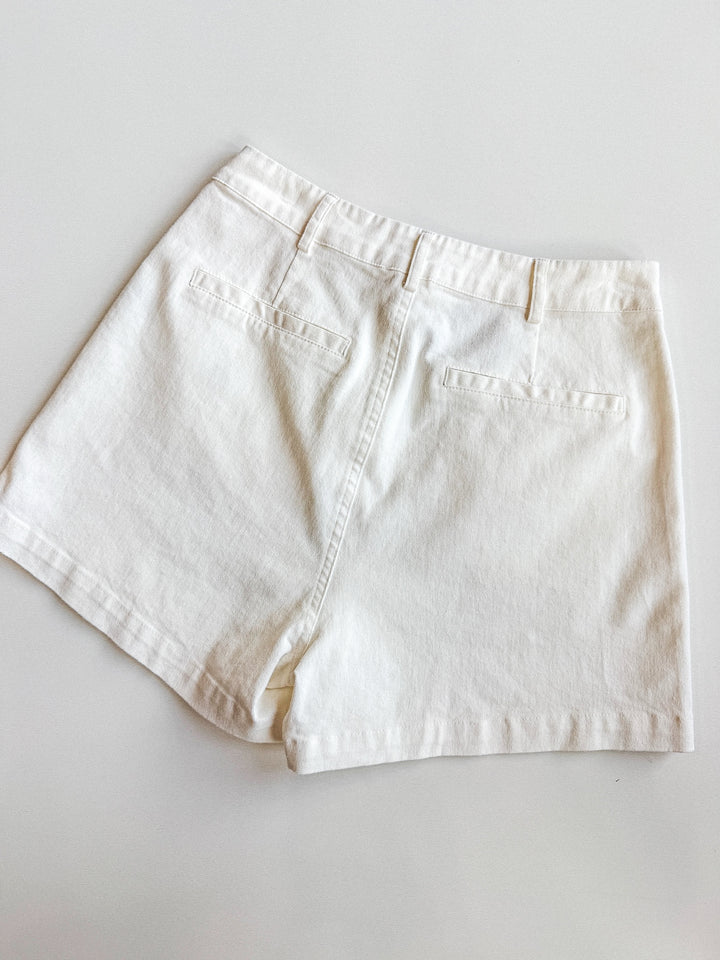 Tailored Front Pocket Short
