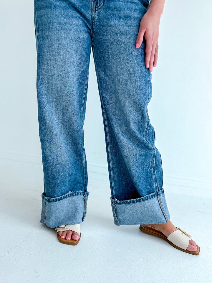 Vervet Dark Super High Rise Cuffed Baggy Wide