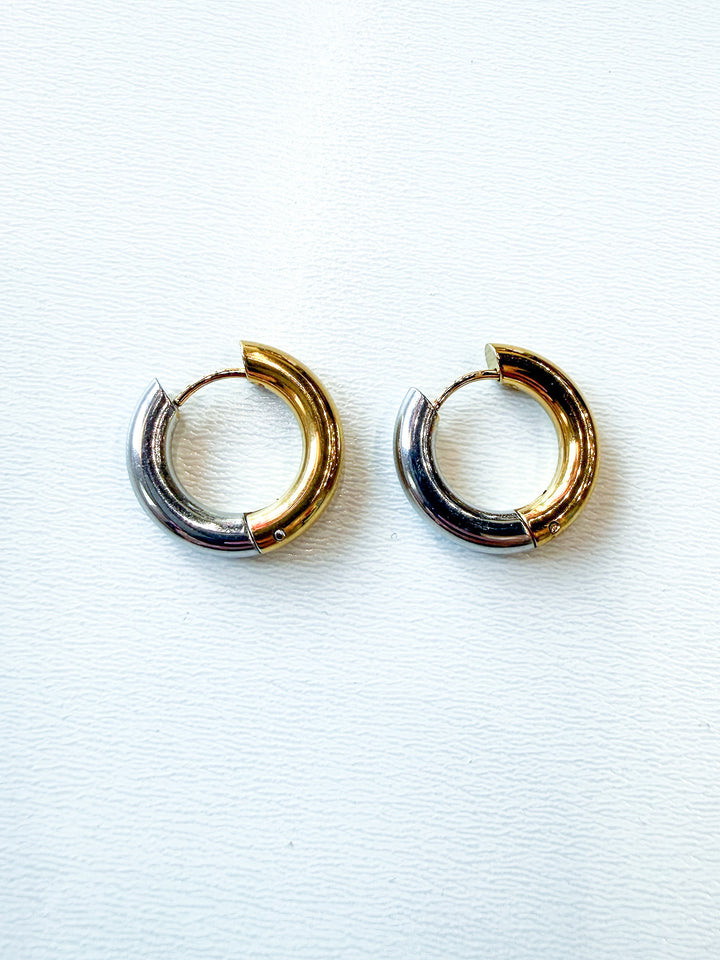 Scarlett Two-Tone Hoop Huggie