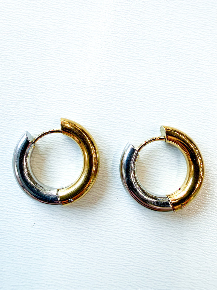 Scarlett Two-Tone Hoop Huggie