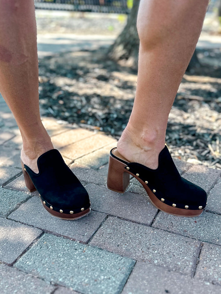 Willy Suede Clog – Black Willow Boutique, LLC