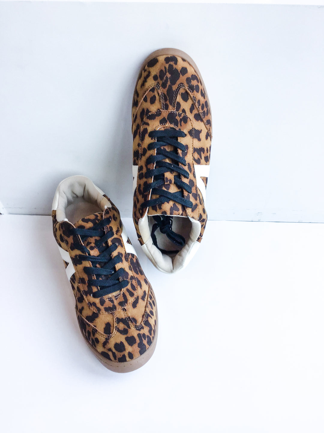 Lucy Leopard Sneakers