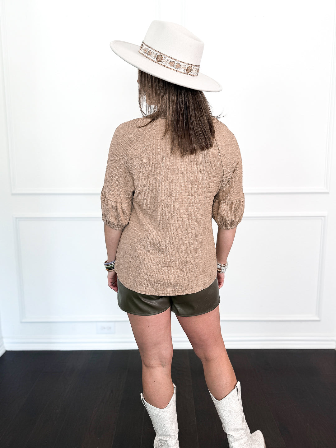 Crinkle Scoop Top