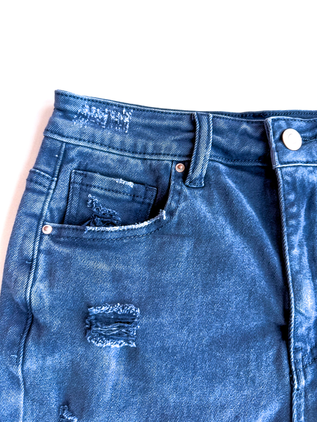 Laid Back Day Distressed Short
