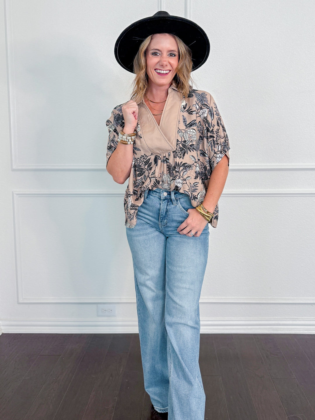 Meadow Muse V Neck