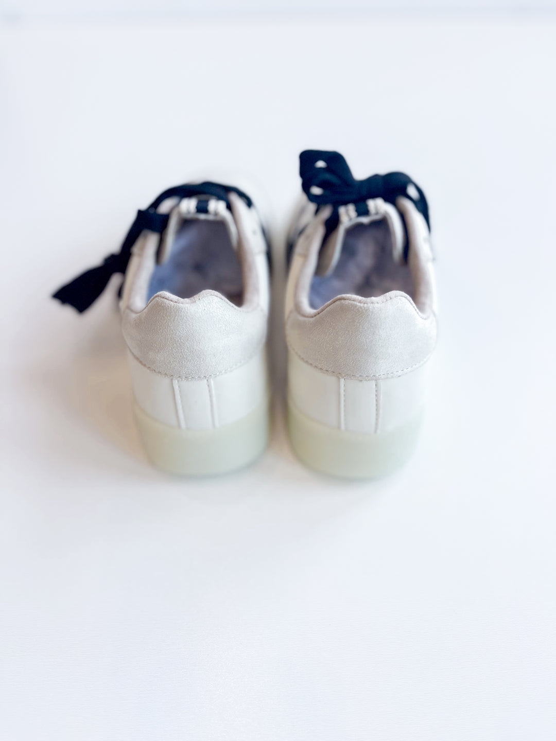 Shushop Peaches Bone Sneaker