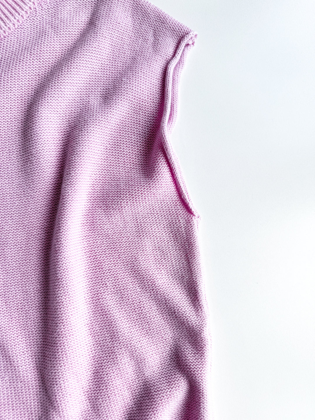 Center Seamed Sweater Vest