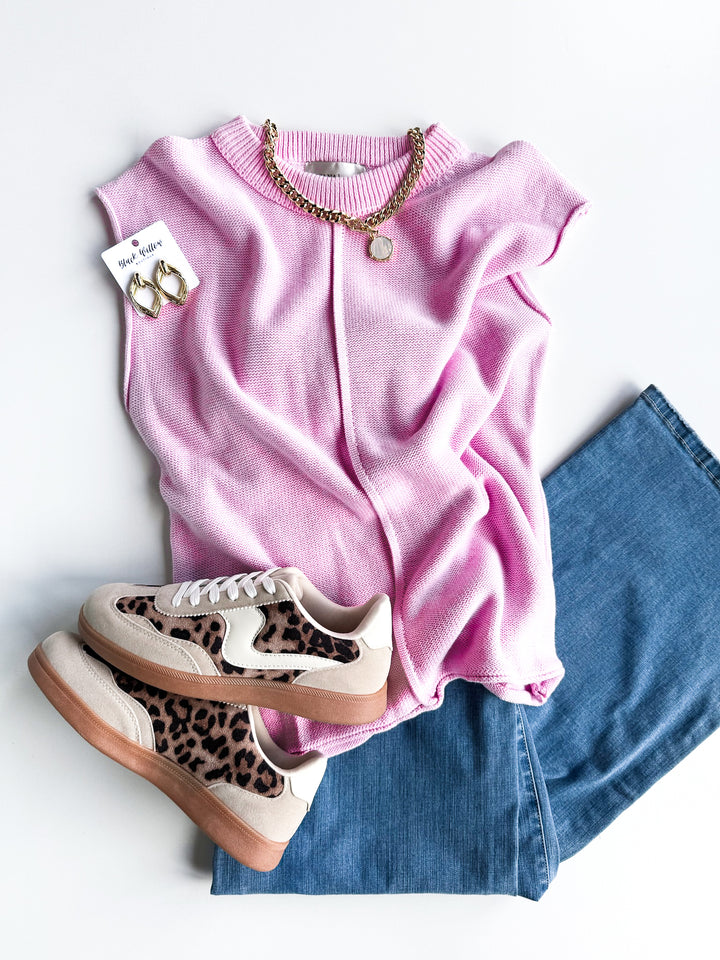 Center Seamed Sweater Vest