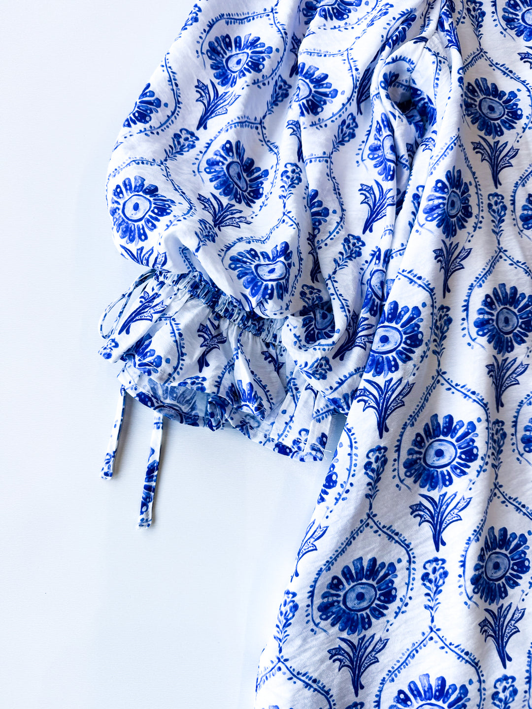 Clase Azul Bowtie Sleeve Dress