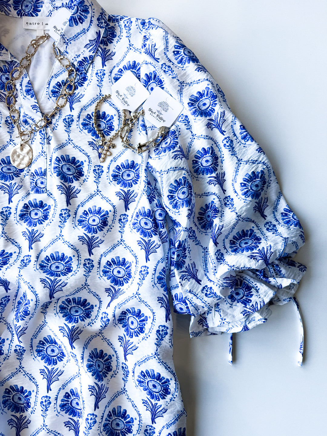 Clase Azul Bowtie Sleeve Dress