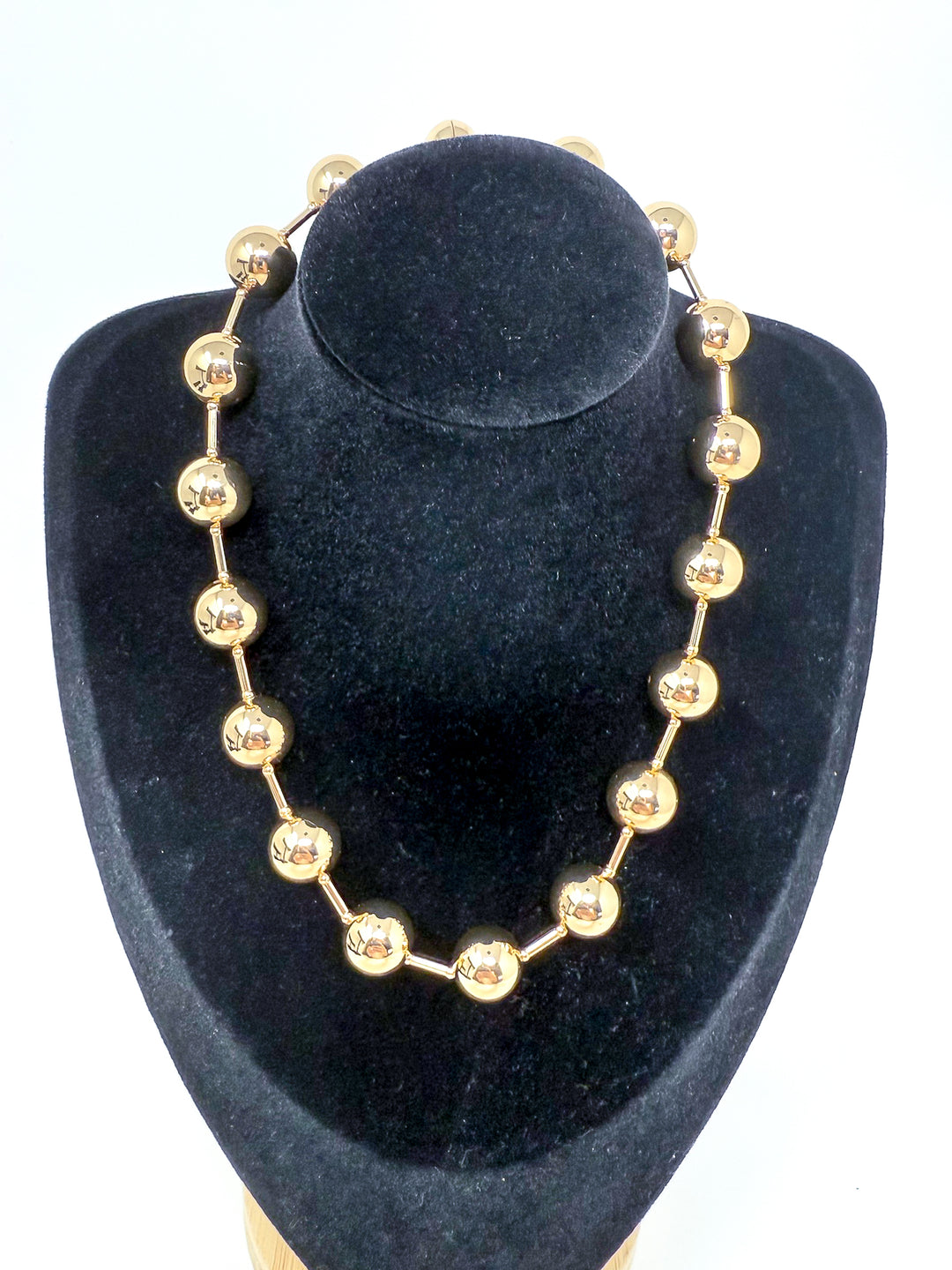 Beaded Necklace with Magnetic Clasp
