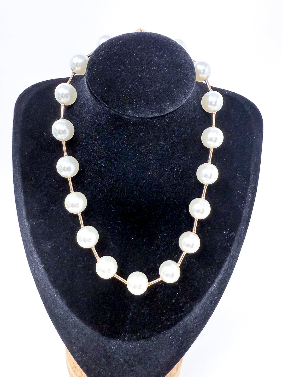 Beaded Necklace with Magnetic Clasp