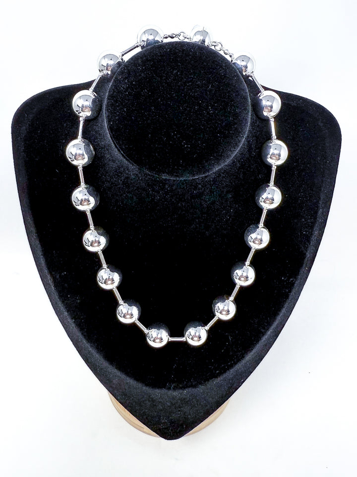 Beaded Necklace with Magnetic Clasp