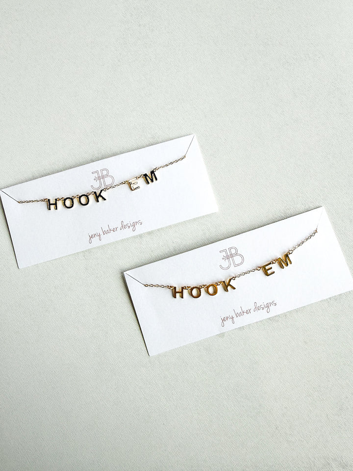 Hook Em Chant Necklace