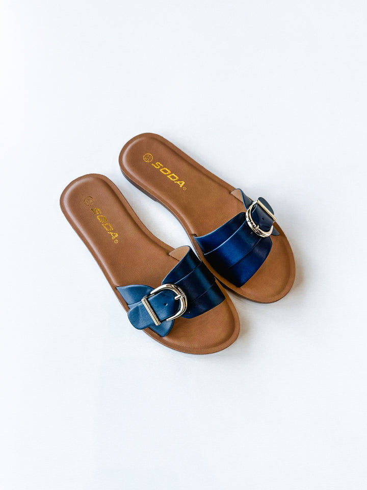 The Harbor Buckle Slide