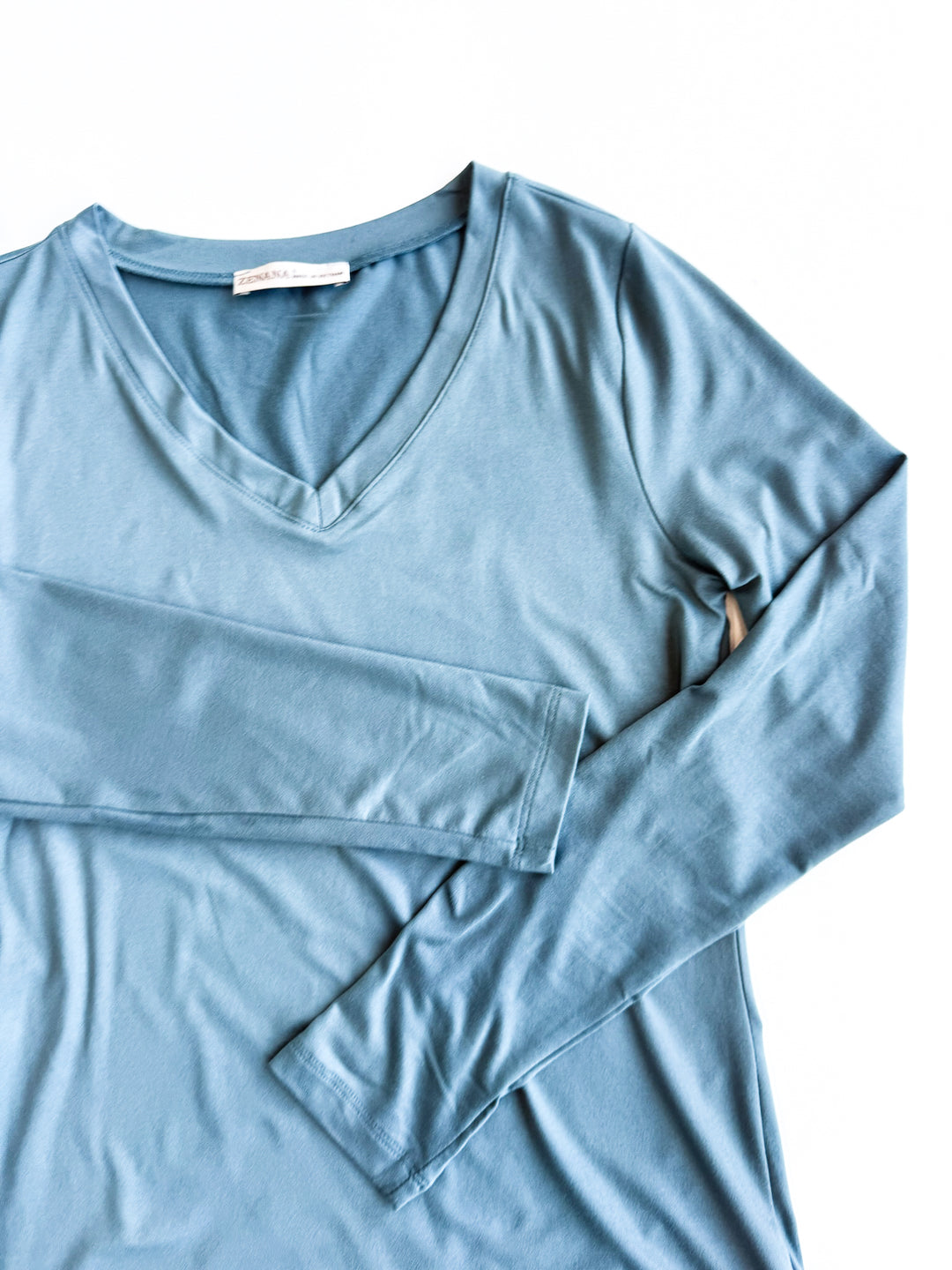 Find Your Favorite Basic V Neck