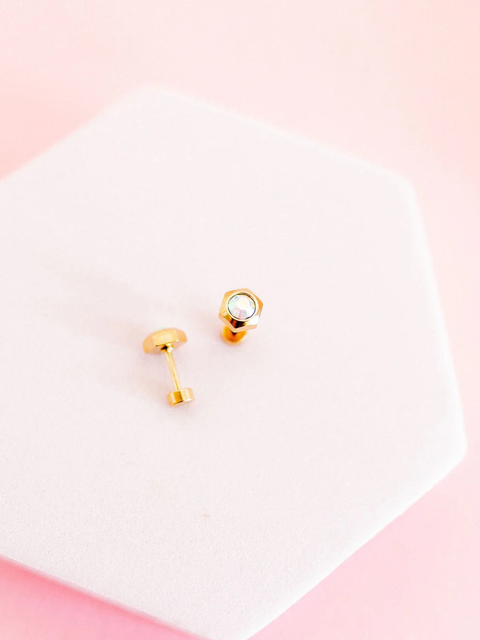 Addison Screwback Stud Earring